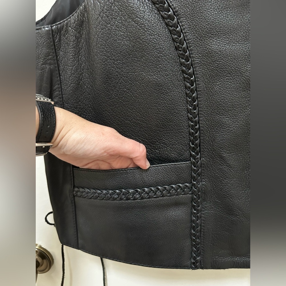 First Classics Black Leather Motorcycle Vest – XL - Picture 8 of 16